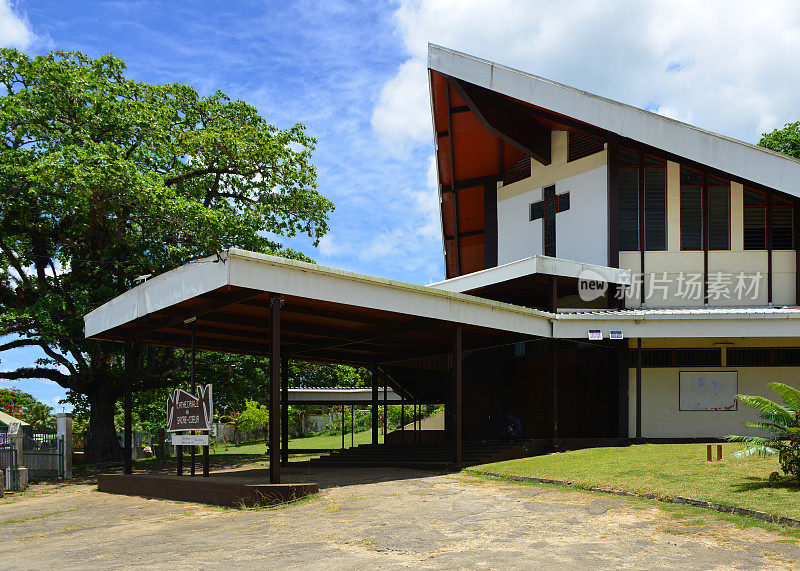 瓦努阿图维拉港布干维尔街的圣心大教堂