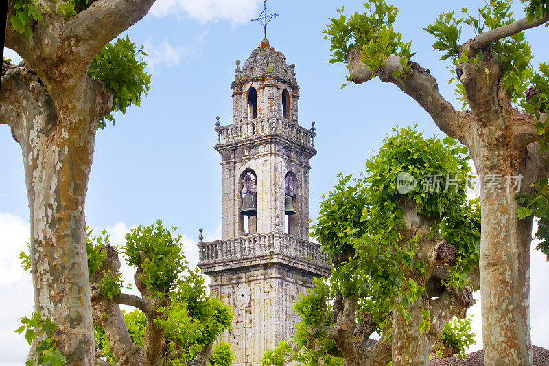 圣诞老人María教堂钟楼，比德，欧伦斯省，加利西亚，西班牙。