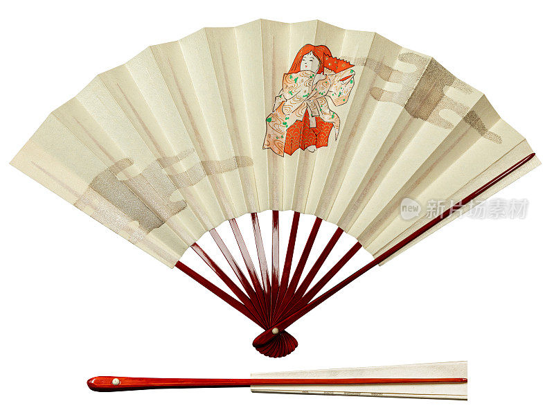 日本传统复古手扇，由纸和竹子制成，带有红色装饰，孤立在白色上