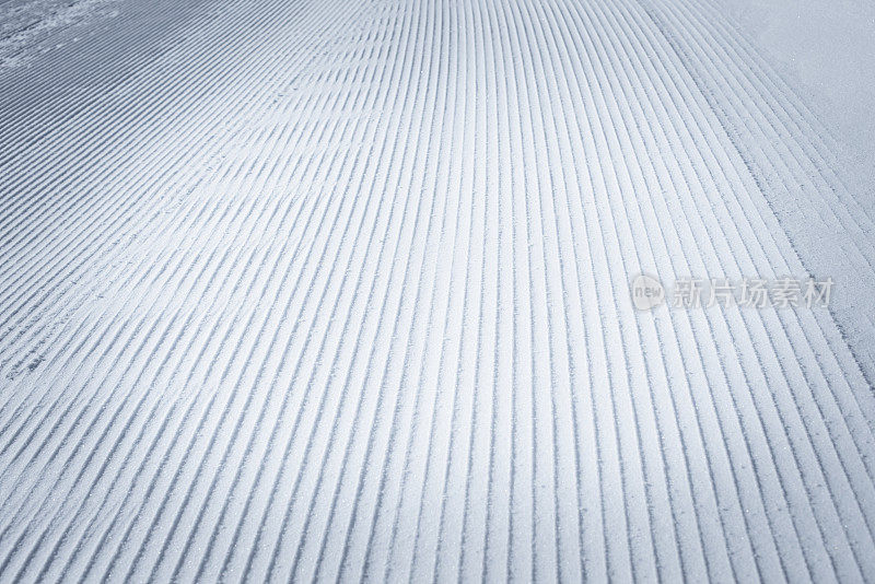 朱利安阿尔卑斯山的越野滑雪道