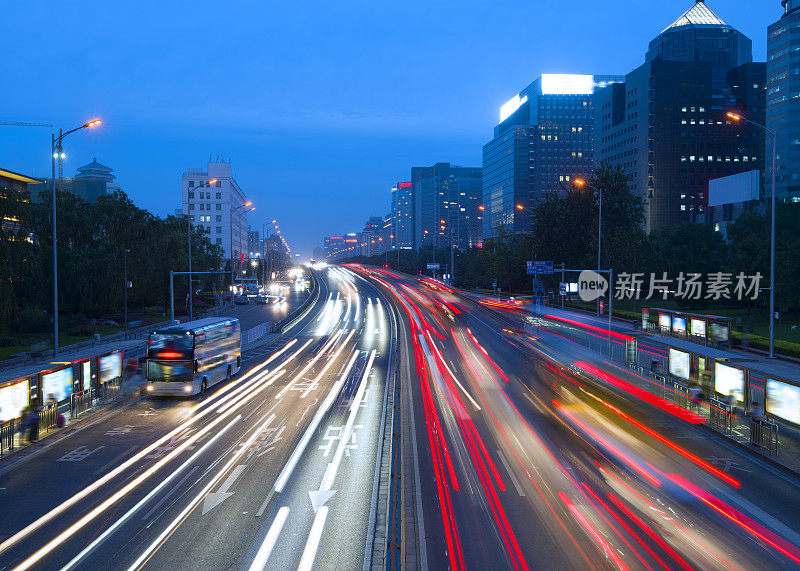 交通城市夜晚