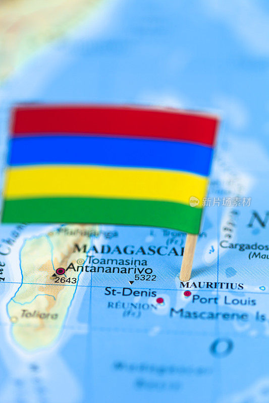 毛里求斯地图和国旗