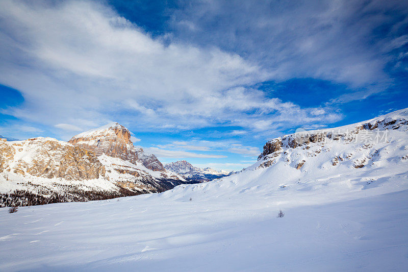 在科尔蒂纳丹佩佐Dolomites的观点