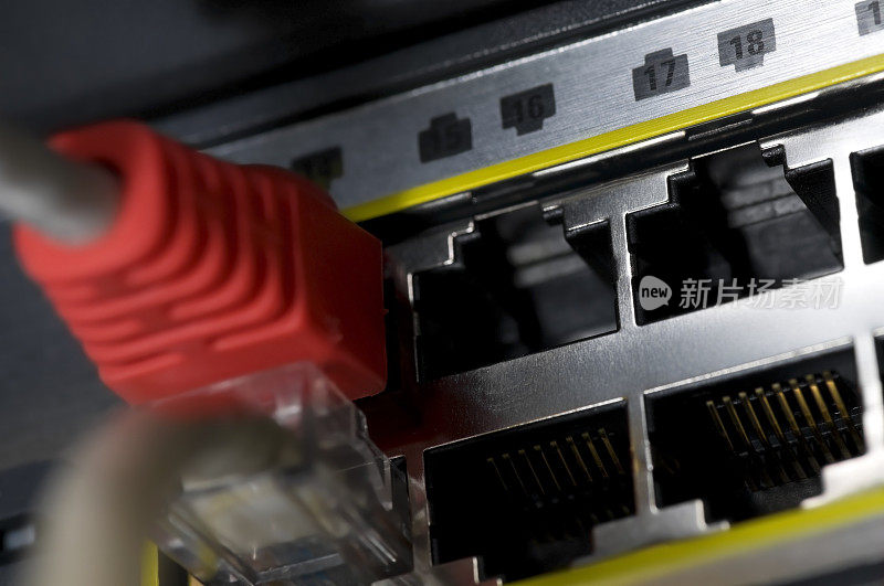 局域网电缆插入集线器和路由器网络