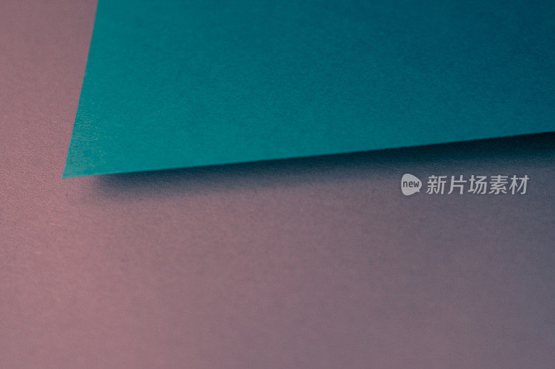 简约的纸张纹理背景。