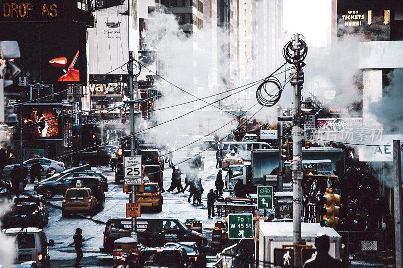 曼哈顿繁忙的街道。