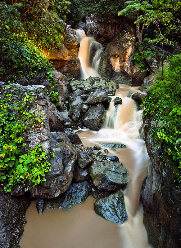 高山流水