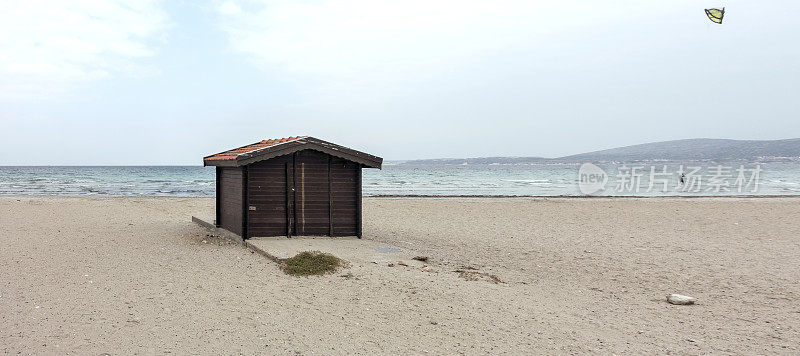 木制的沙滩小屋