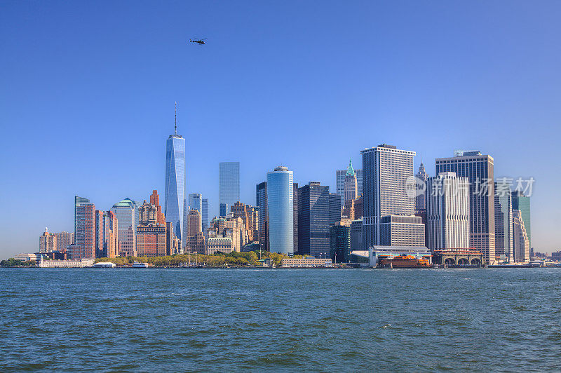 纽约天际线与世界贸易中心，曼哈顿下城。