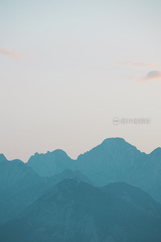 山