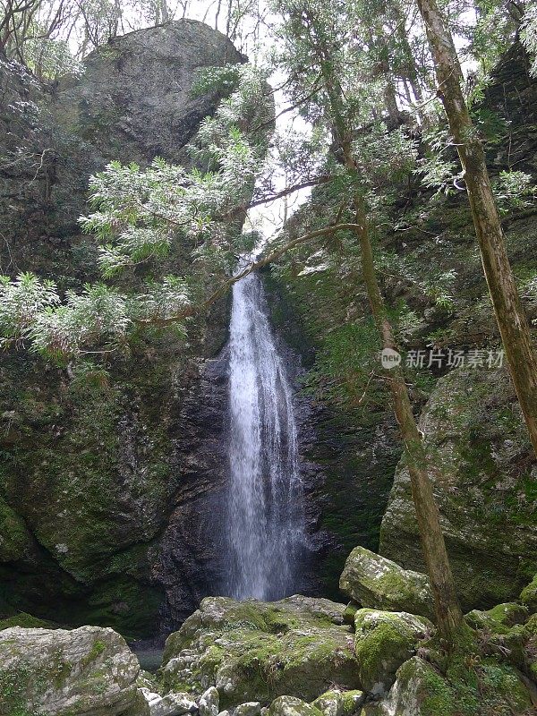 龙之泷，日本的100个著名瀑布
