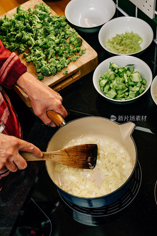 西兰花汤准备