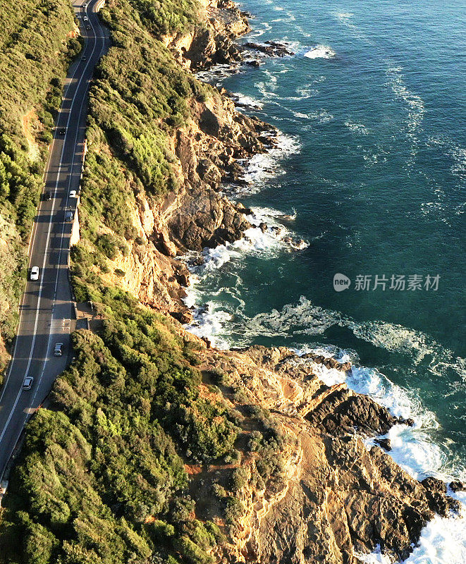 海岸公路鸟瞰图。