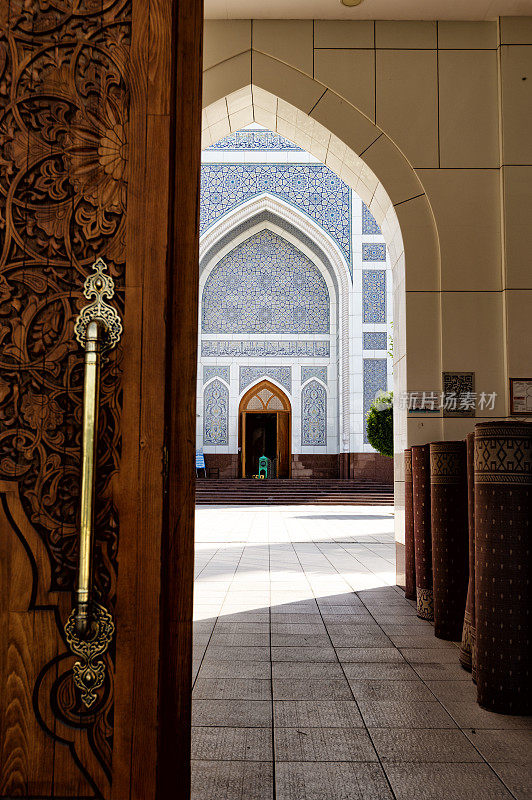 塔什干一座小清真寺的入口