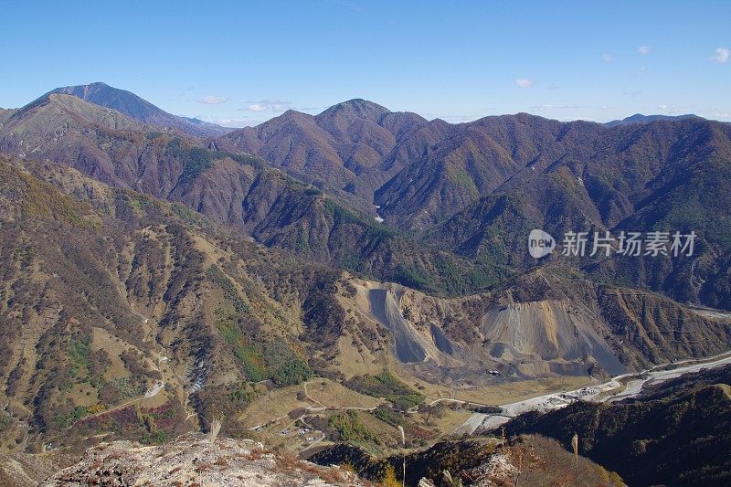 中仓山的秋叶