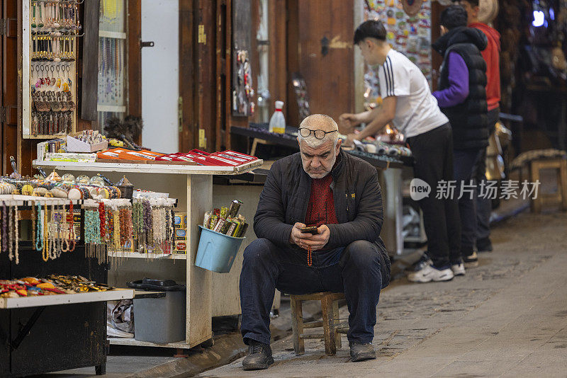 加济安泰普铜匠集市