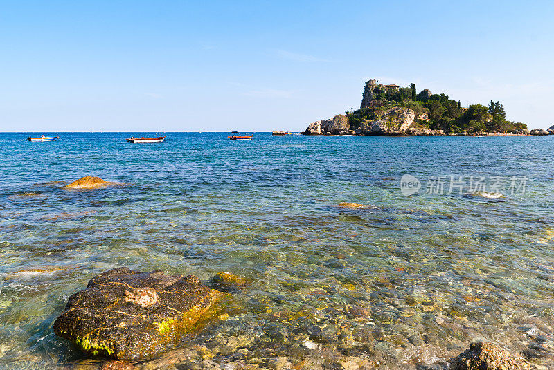 西西里岛伊索拉贝拉的海景