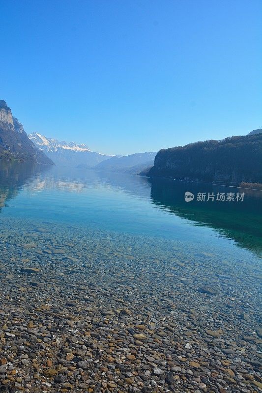 瑞士山脉和湖泊