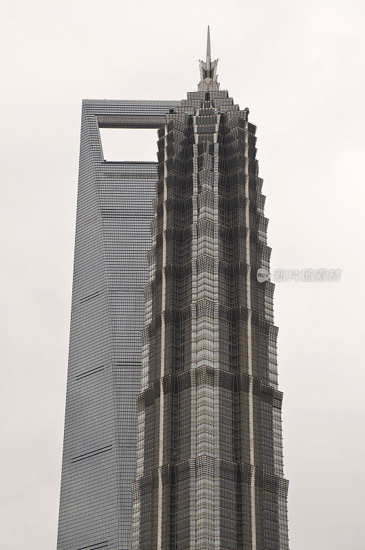 两座现代摩天大楼上海