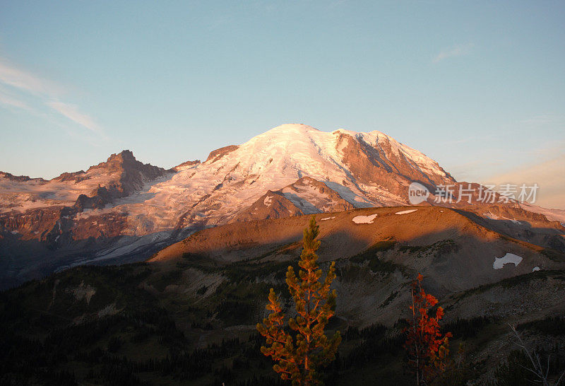 雷尼尔山