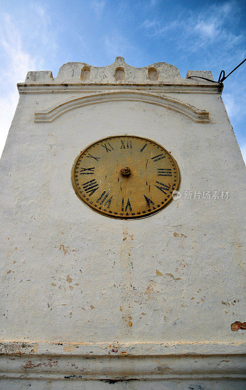 加纳海岸角:被遗弃的时钟