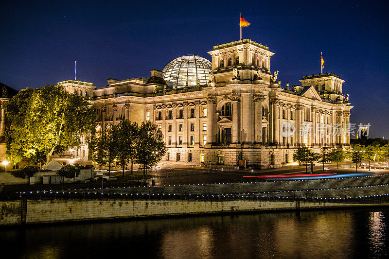 德国柏林，施普雷河，德国国会大厦(Reichstagsgeb?ude)