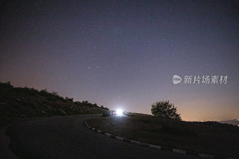 意大利的星空和银河夜景