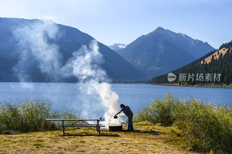 火坑高级灭火瓦洛瓦湖俄勒冈湖山