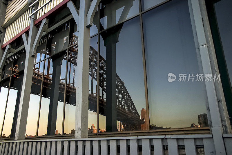 海港大桥，澳大利亚悉尼。