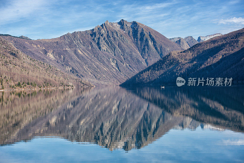 圣海伦斯山冷水湖钓鱼