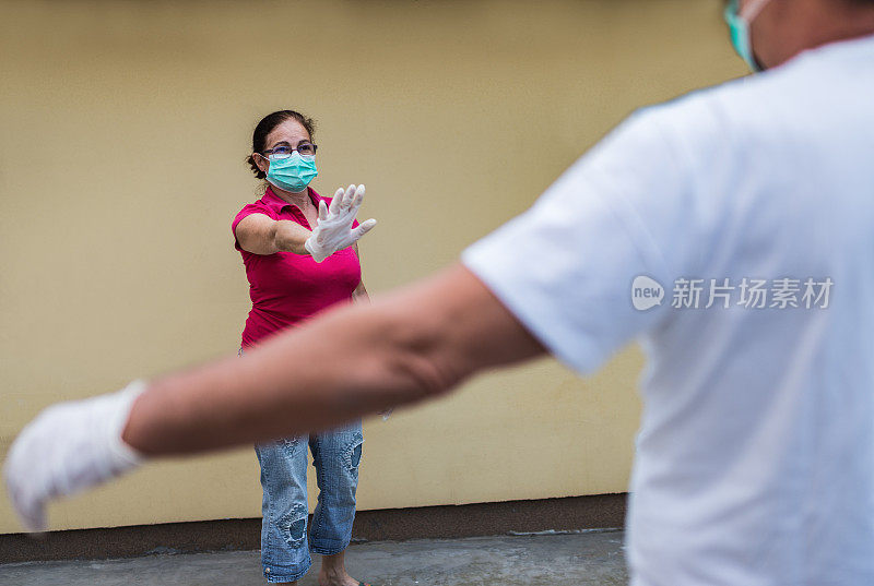 两米的距离,谢谢!