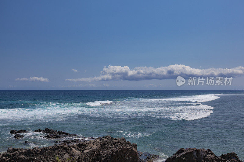 海面上，团圆岛