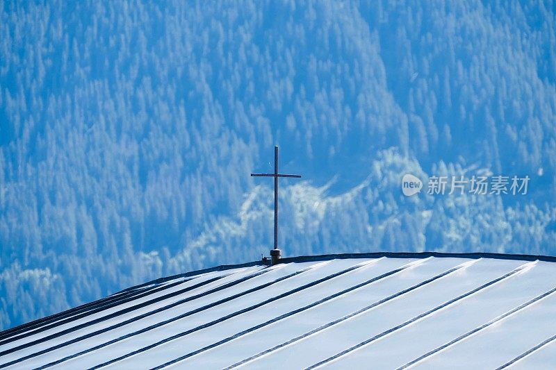 圣本笃教堂，屋顶十字架，瑞士，苏姆维格