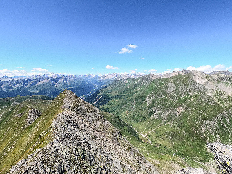 瑞士提契诺州的高山景观