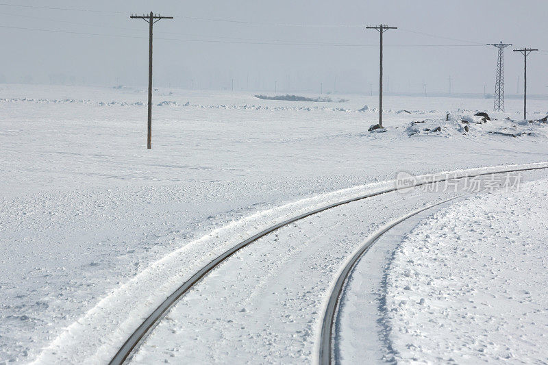 火车与雪的铁路