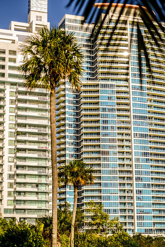 美国迈阿密海滩豪华公寓大厦