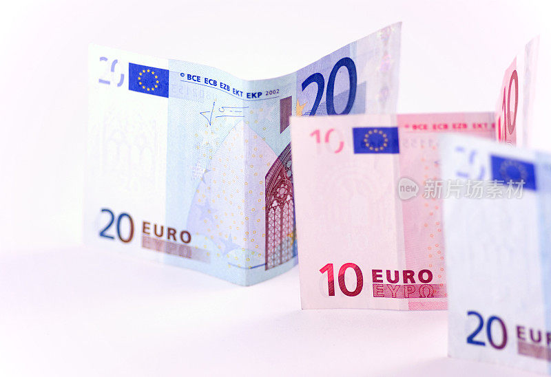 连续发行欧元钞票