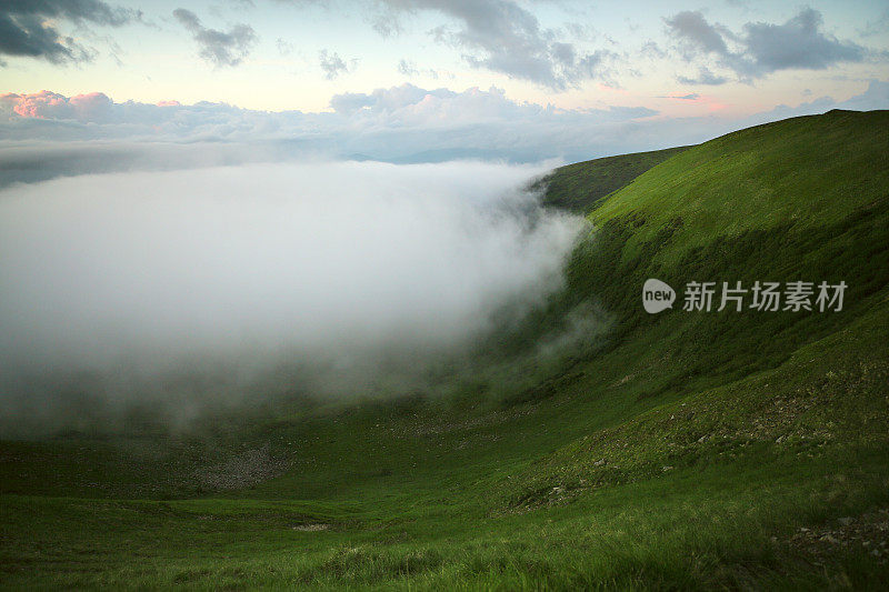 日落在喀尔巴阡山