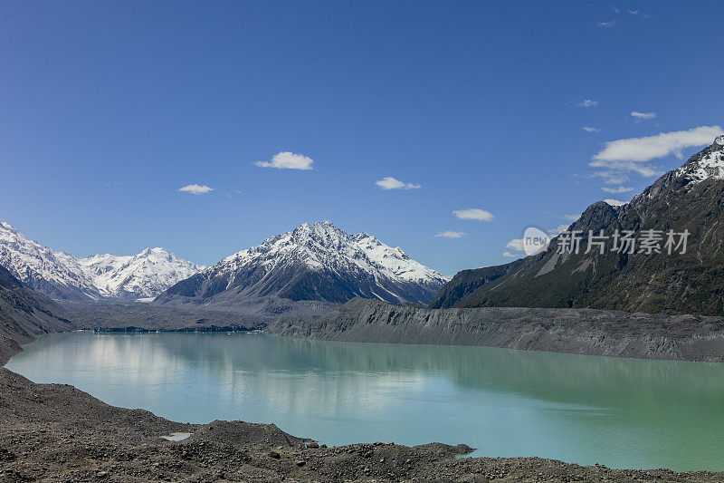库克山和新西兰奥拉基地区的冰川湖
