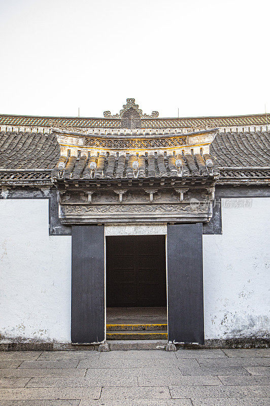 浙江绍兴鲁迅故里古镇的中式建筑