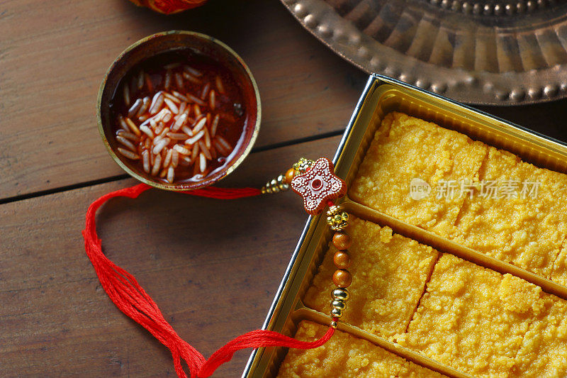 Rakhi配甜食