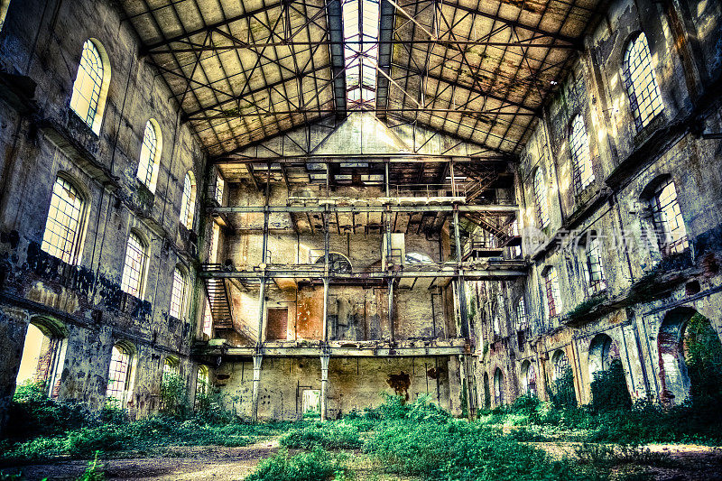 废弃的旧废弃工厂城市探索HDR