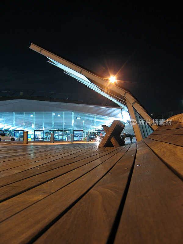 现代城市建筑夜景