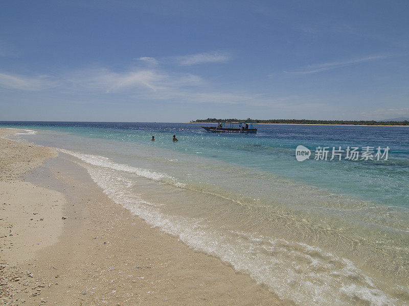 吉利岛的海滩景色