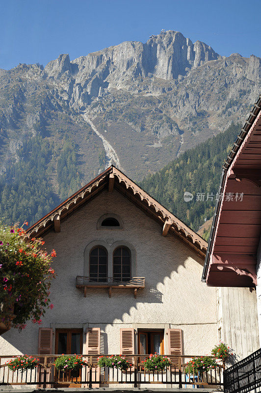 法国罗讷阿尔卑斯山脉夏蒙尼的阿尔卑斯别墅