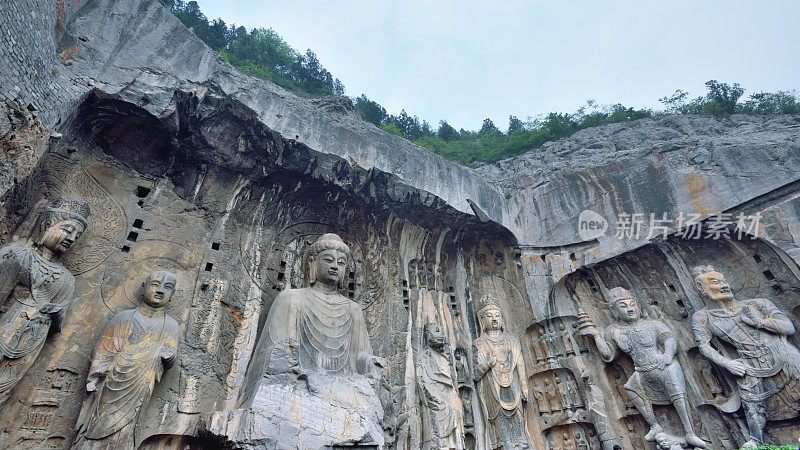 龙门石窟在中国洛阳——近景