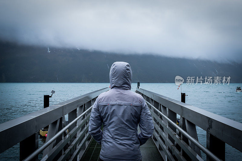 多雨的假期