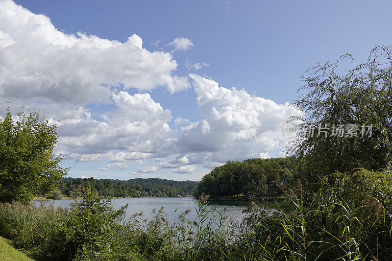 更大的Lake