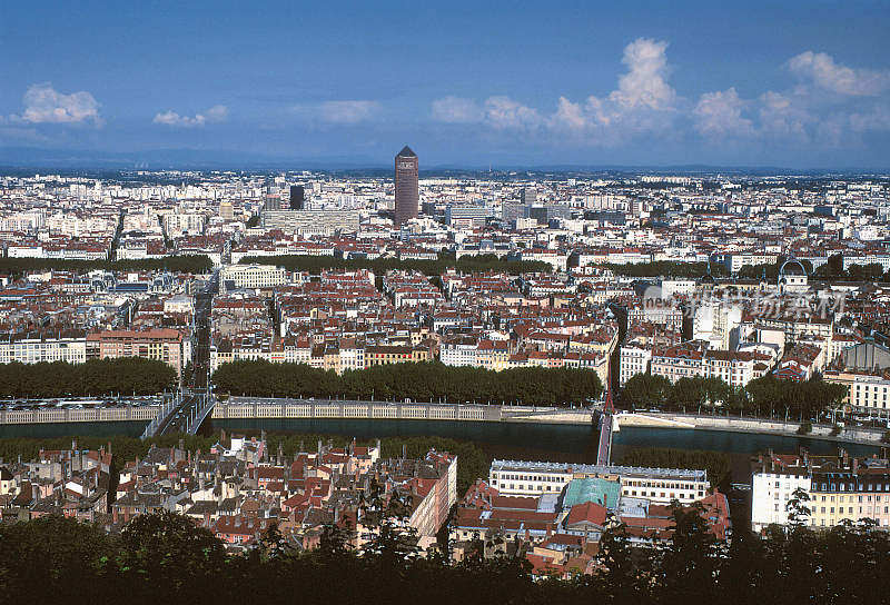 里昂，法国的首都城市Auvergne-Rhône-Alpes地区，坐落在Rhône和Saône河的交汇处-鸟瞰图