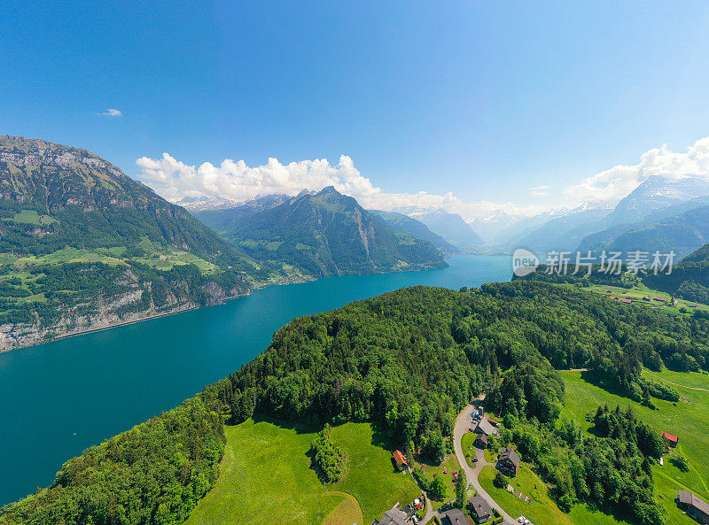 瑞士的全景。广州的Uri。琉森湖。鸟瞰图。瑞士阿尔卑斯山